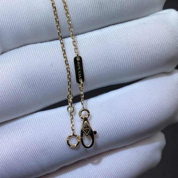 Vòng tay Van Cleef & Arpels Sweet Alhambra Heart Carnelian vàng hồng 18K