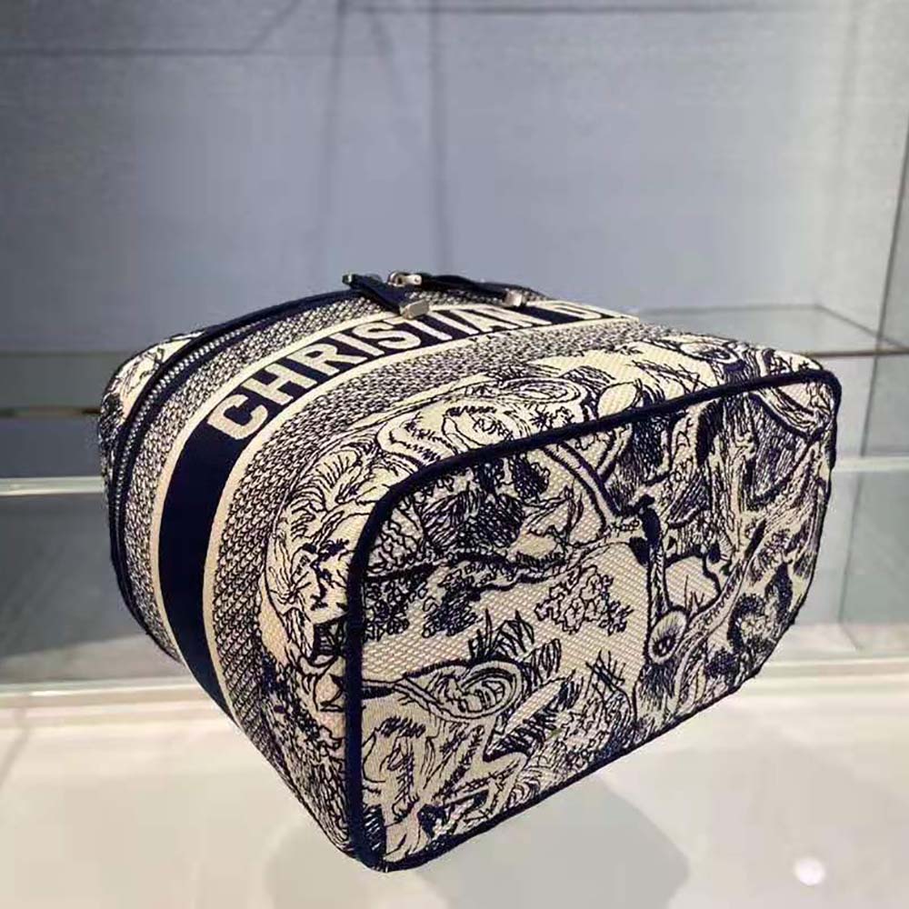 TÚI Dior Women Diortravel Vanity Case Blue Toile de Jouy Embroidery