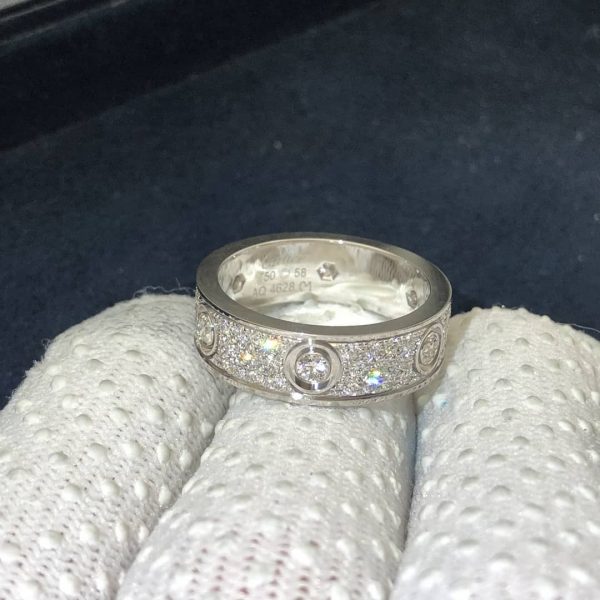 Nhẫn Cartier Love đính kim cương vàng trắng 18K