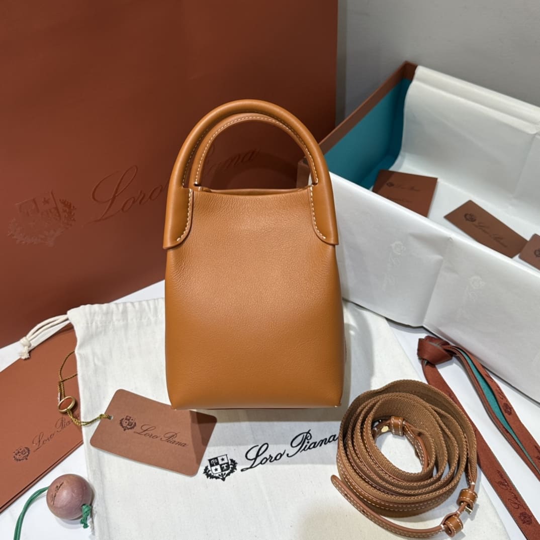 TÚI Loro Piana Bale Micro bằng da bê màu nâu Barenia