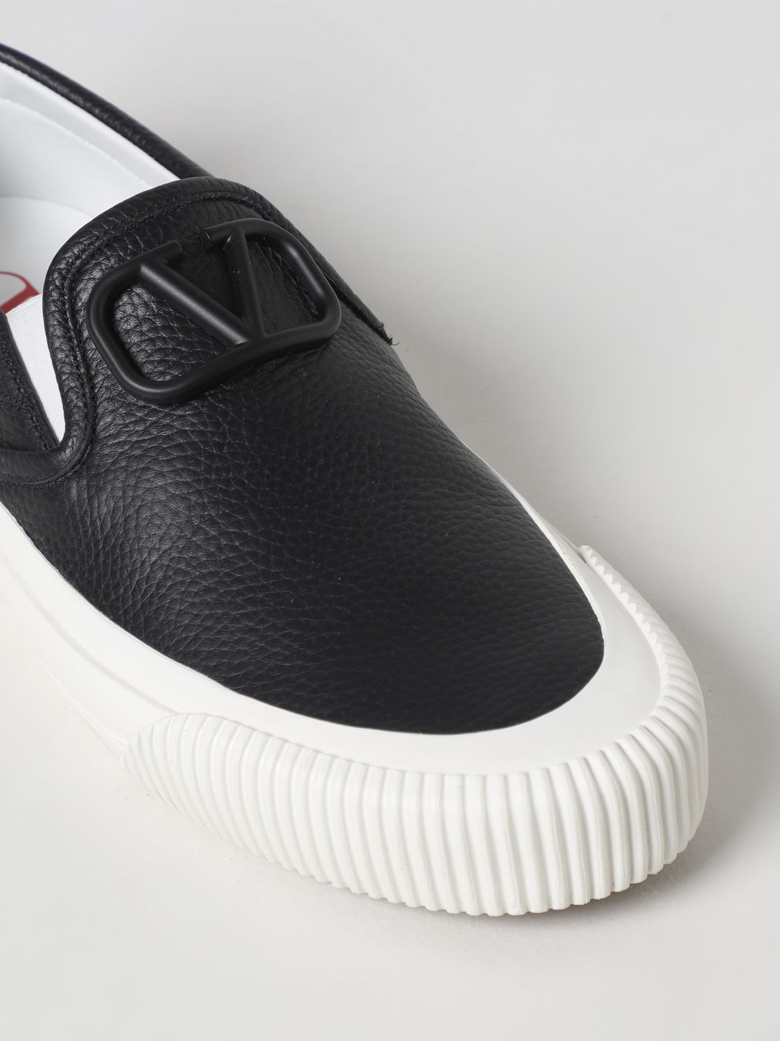 GIÀY VALENTINO GARAVANI V Logo Black Slip-on