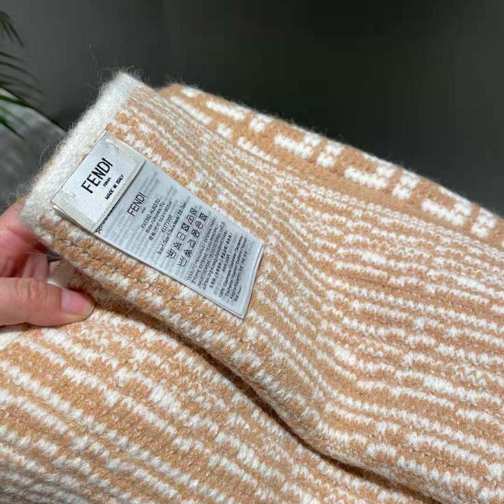 KHĂN Fendi FF Scarf Beige Cashmere Scarf