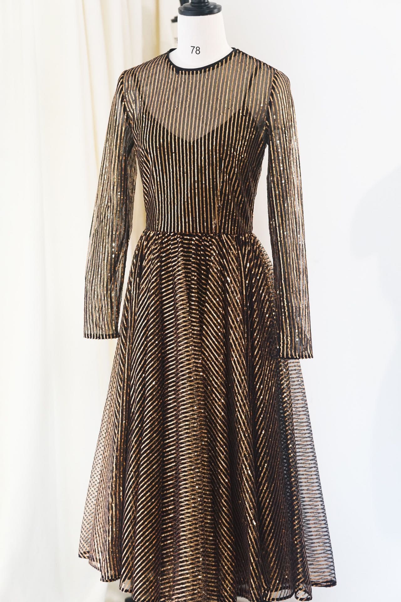 VÁY DOLCE & GABBANA ROUND NECK SEQUIN PARTY LONG DRESS High Classy