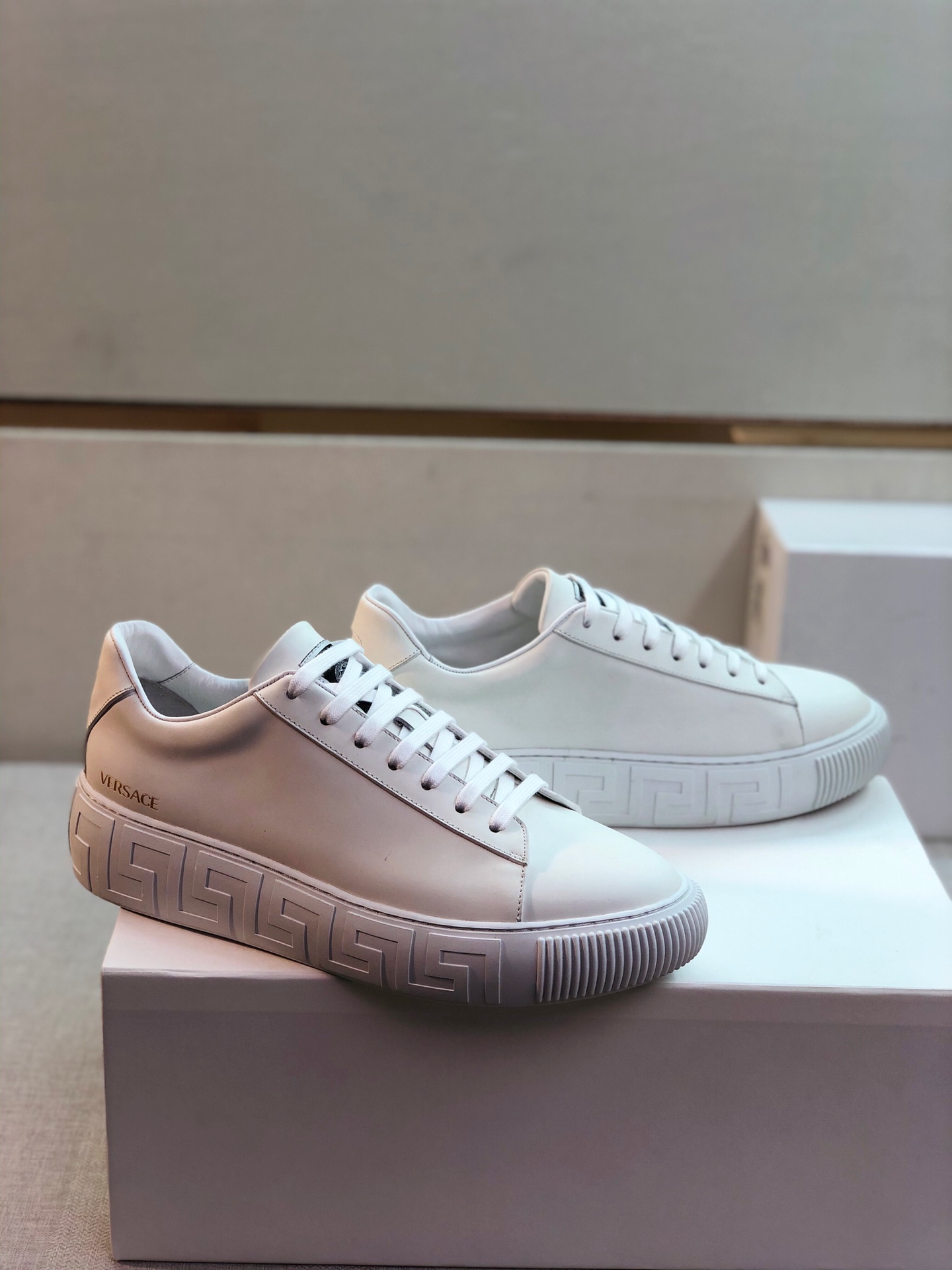 GIÀY VERSACE GRECA SNEAKERS