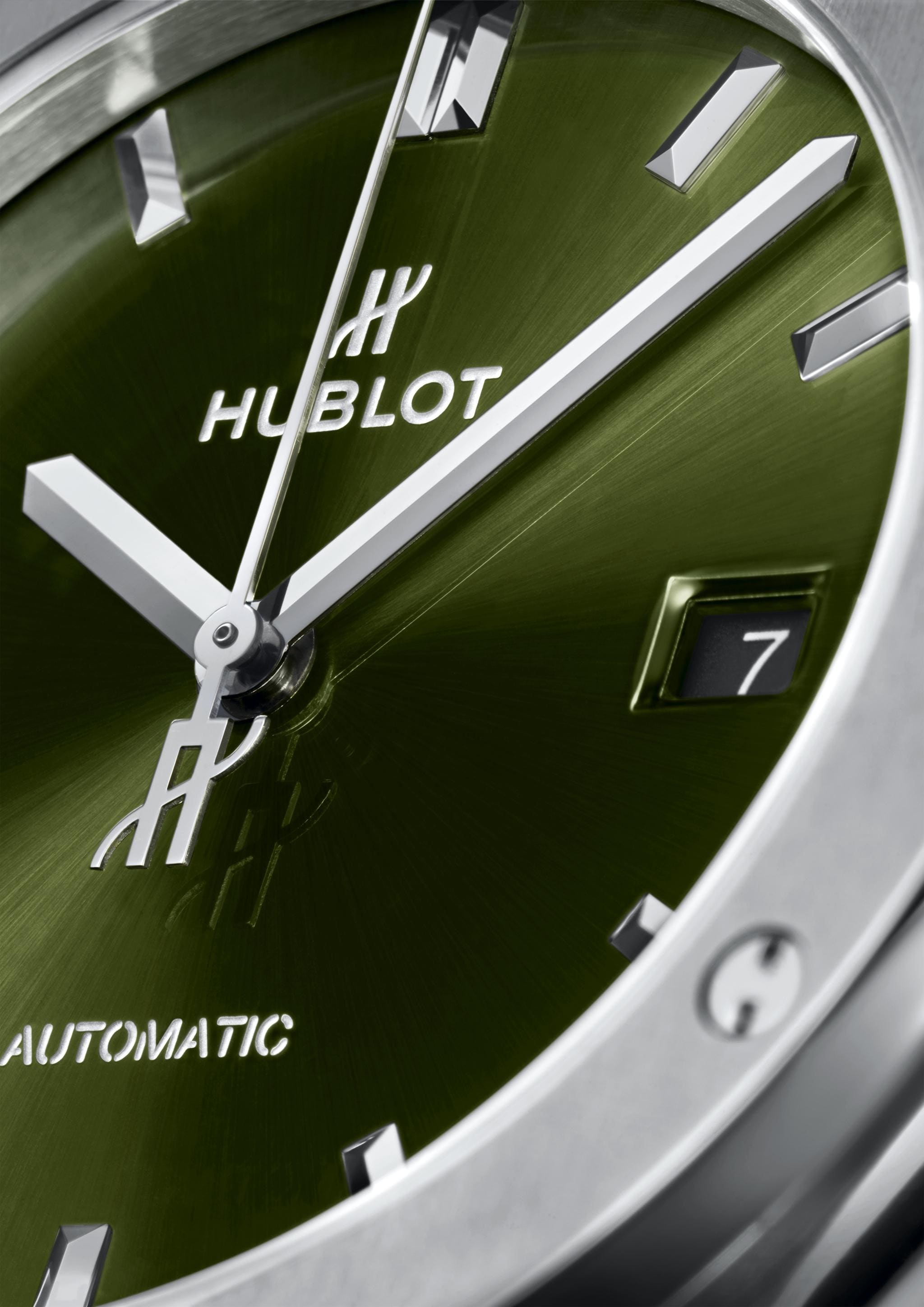 ĐỒNG HỒ HUBLOT CLASSIC FUSION TITANIUM GREEN 38MM