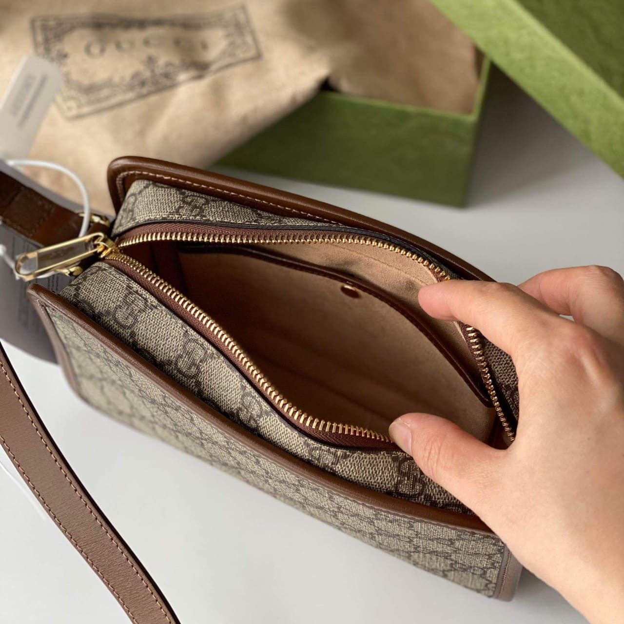 TÚI Gucci GG Interlocking Camera bag unisex Top Quality