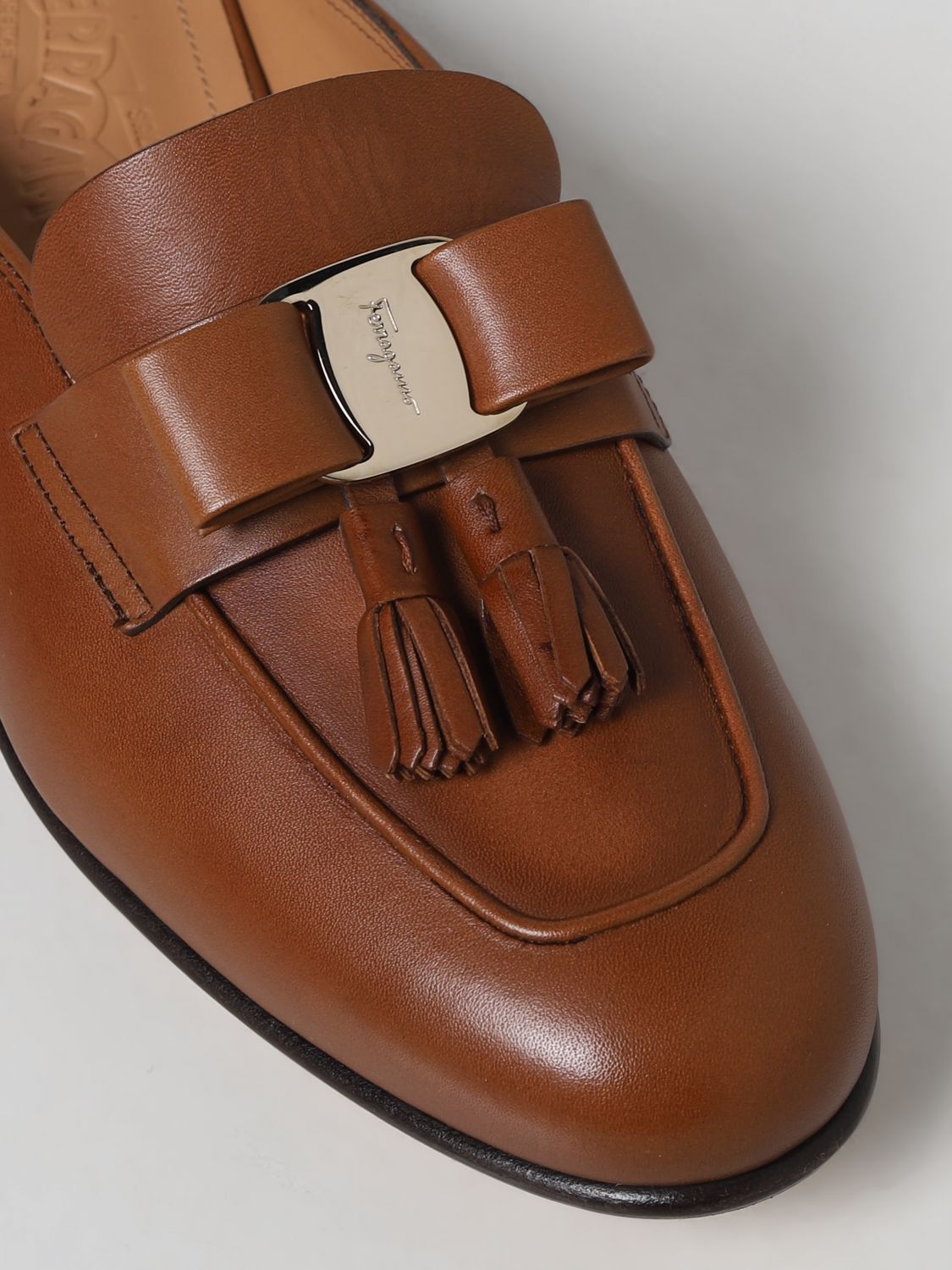 GIÀY SALVATORE FERRAGAMO Brown flat shoes