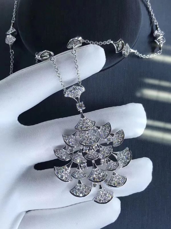 Vòng cổ BVLGARI Divas' Dream Diamond vàng trắng 18K
