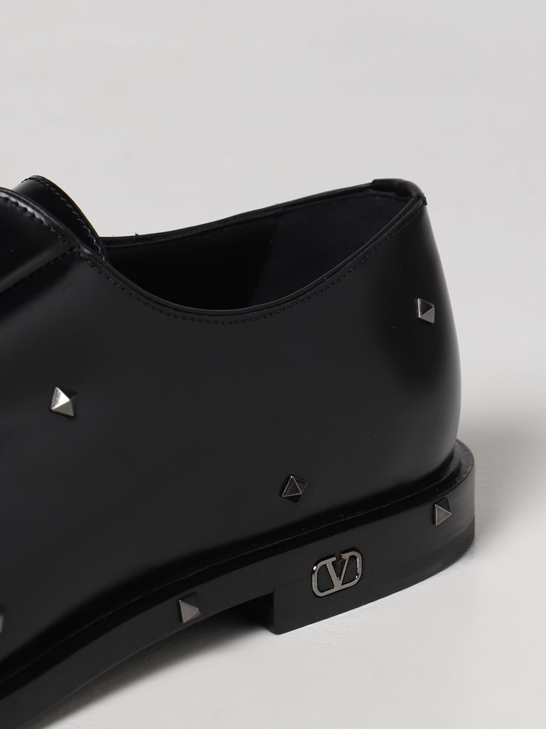 GIÀY VALENTINO GARAVANI Black brogue shoes