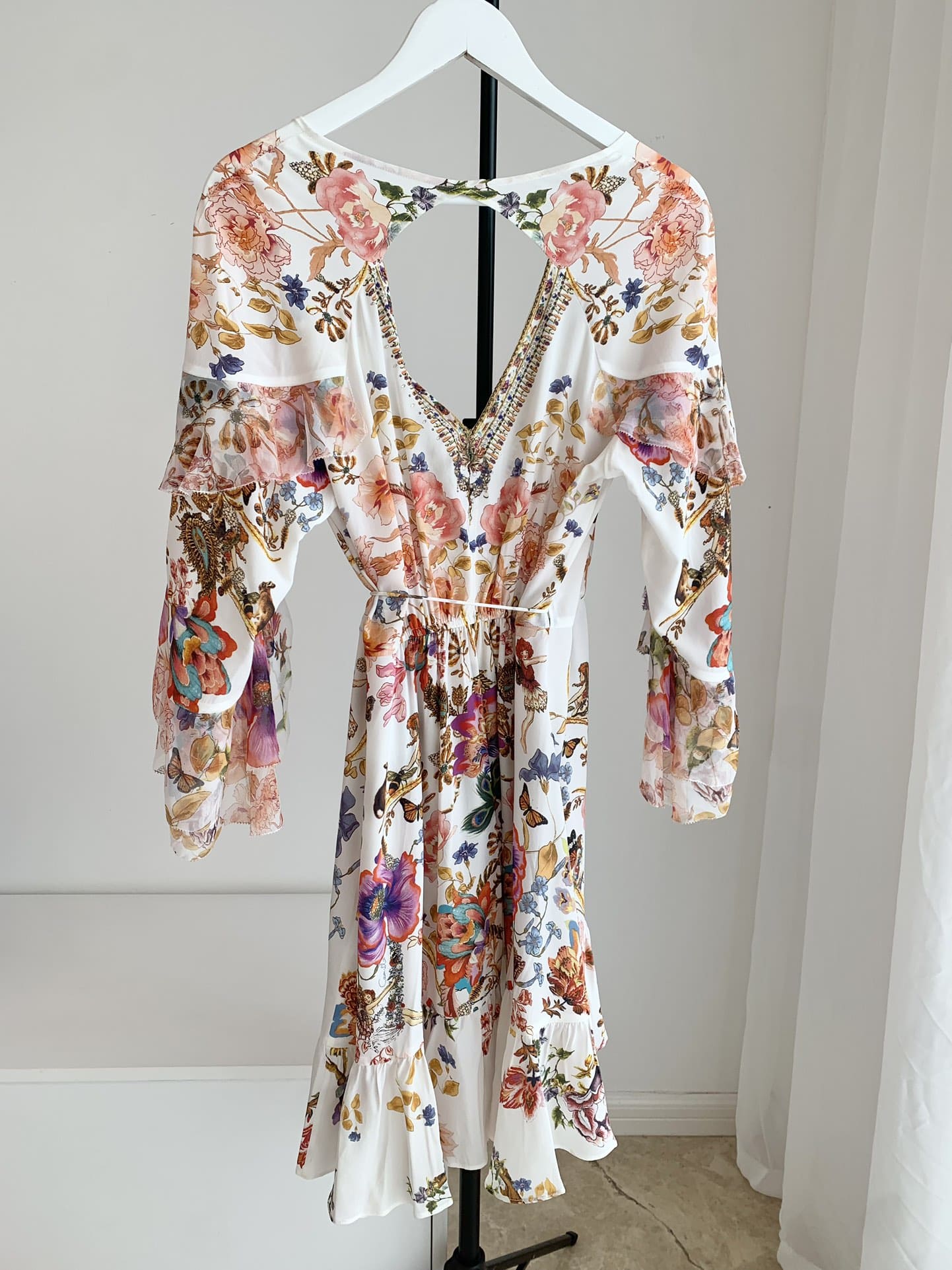 VÁY CAMILLA V NECK Floral Silk Diamond Mid Dress High Classy