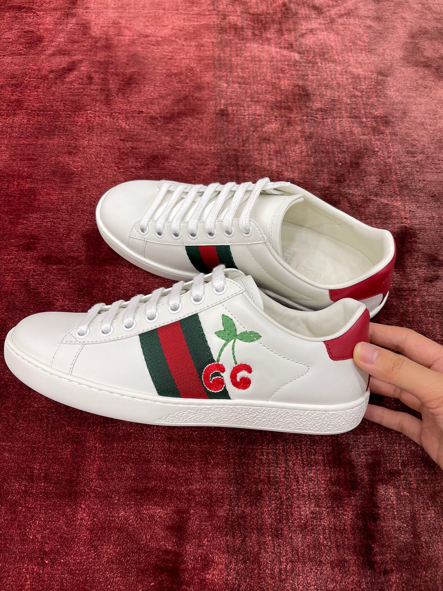 GIÀY GUCCI Leather Ace Sneakers Cherry White