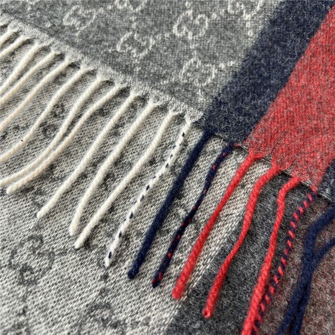KHĂN Gucci GG Cashmere scarf