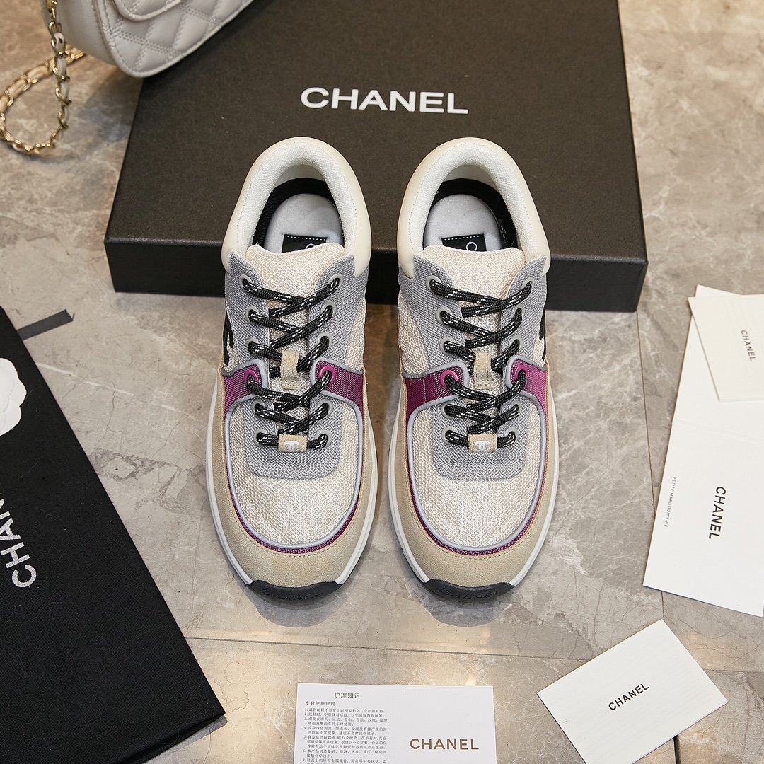 GIÀY CHANEL BURGUNDY SUEDE LOGO SNEAKERS