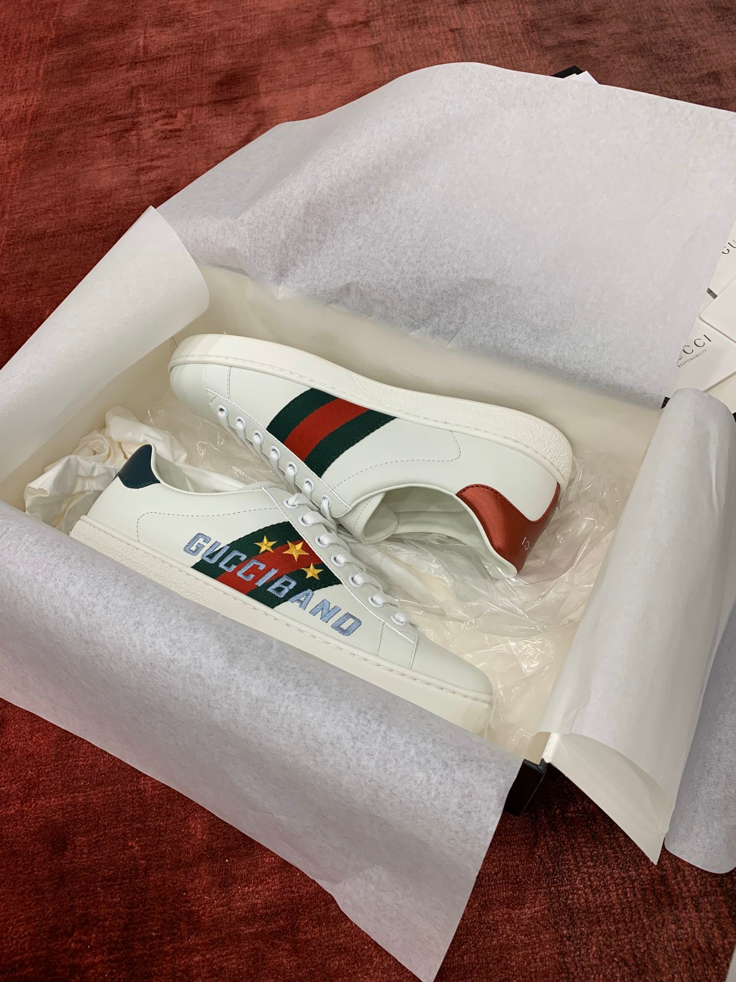 GIÀY GUCCI Leather Ace Sneakers Gucci Band Star White