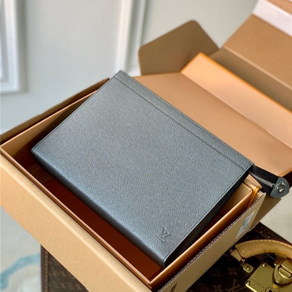 Túi LOUIS VUITTON pochette voyage bag unisex