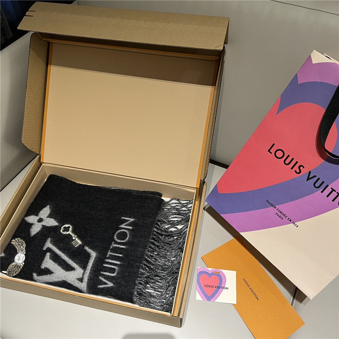 KHĂN Louis Vuitton cashmere Medal scarf