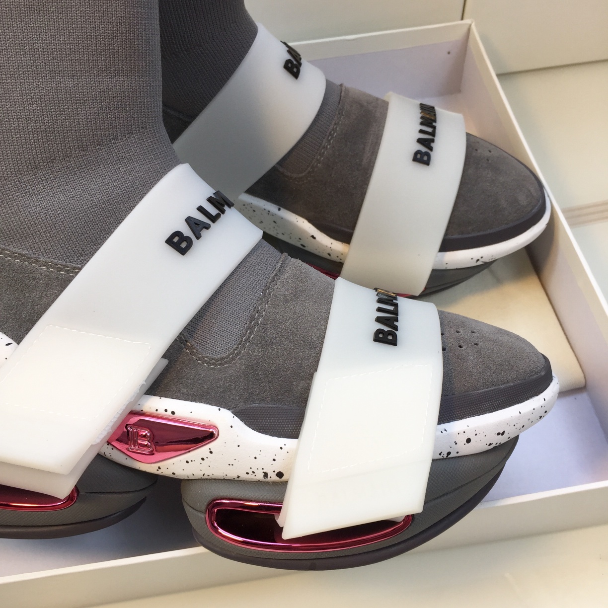 GIÀY BALMAIN GREY PINK HIGH TOP SNEAKERS