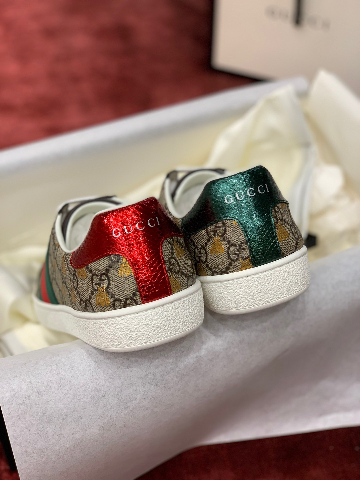 GIÀY GUCCI Leather Ace Sneakers Bee Motif