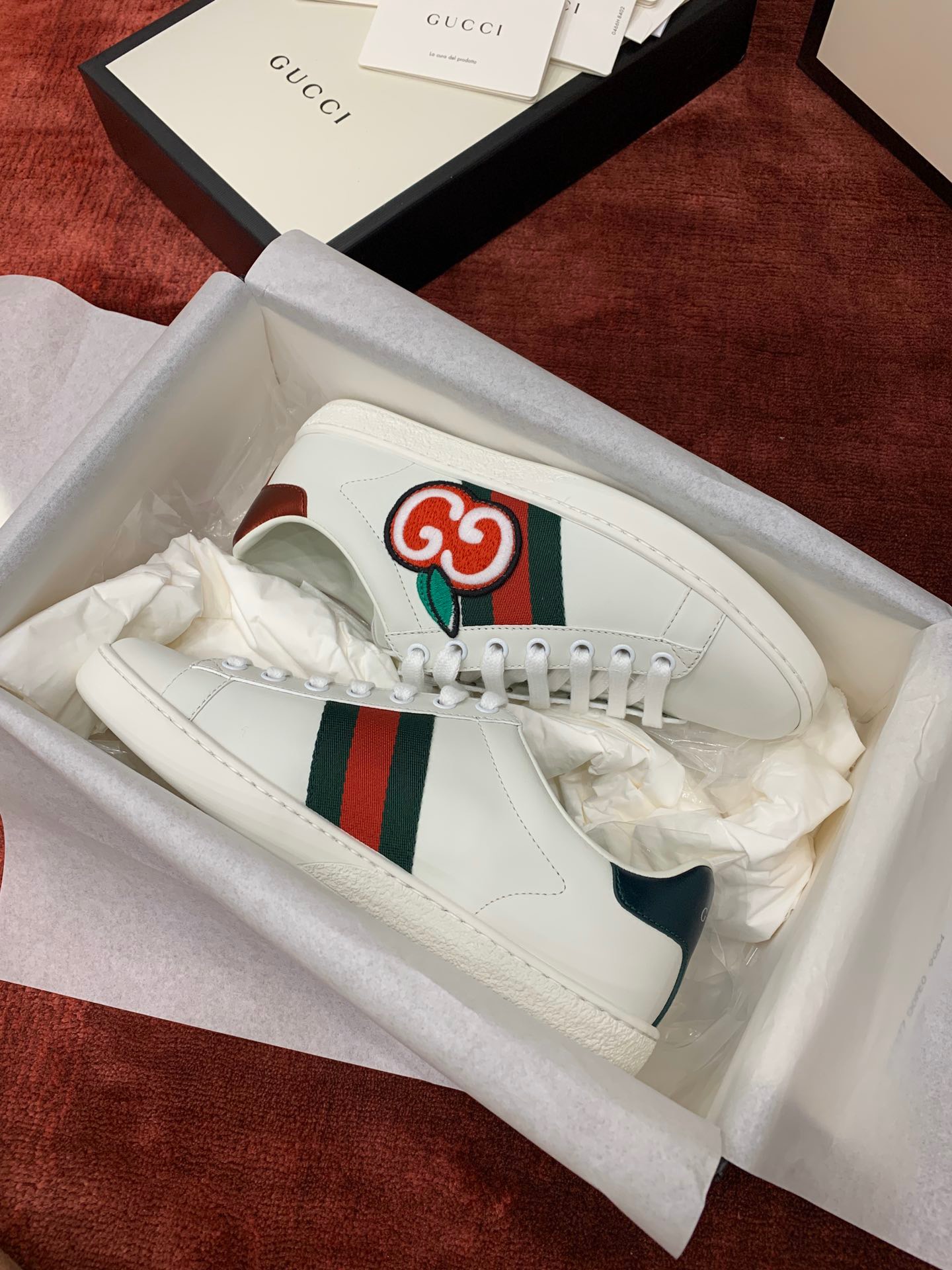 GIÀY GUCCI Leather Ace Sneakers GG Apples White