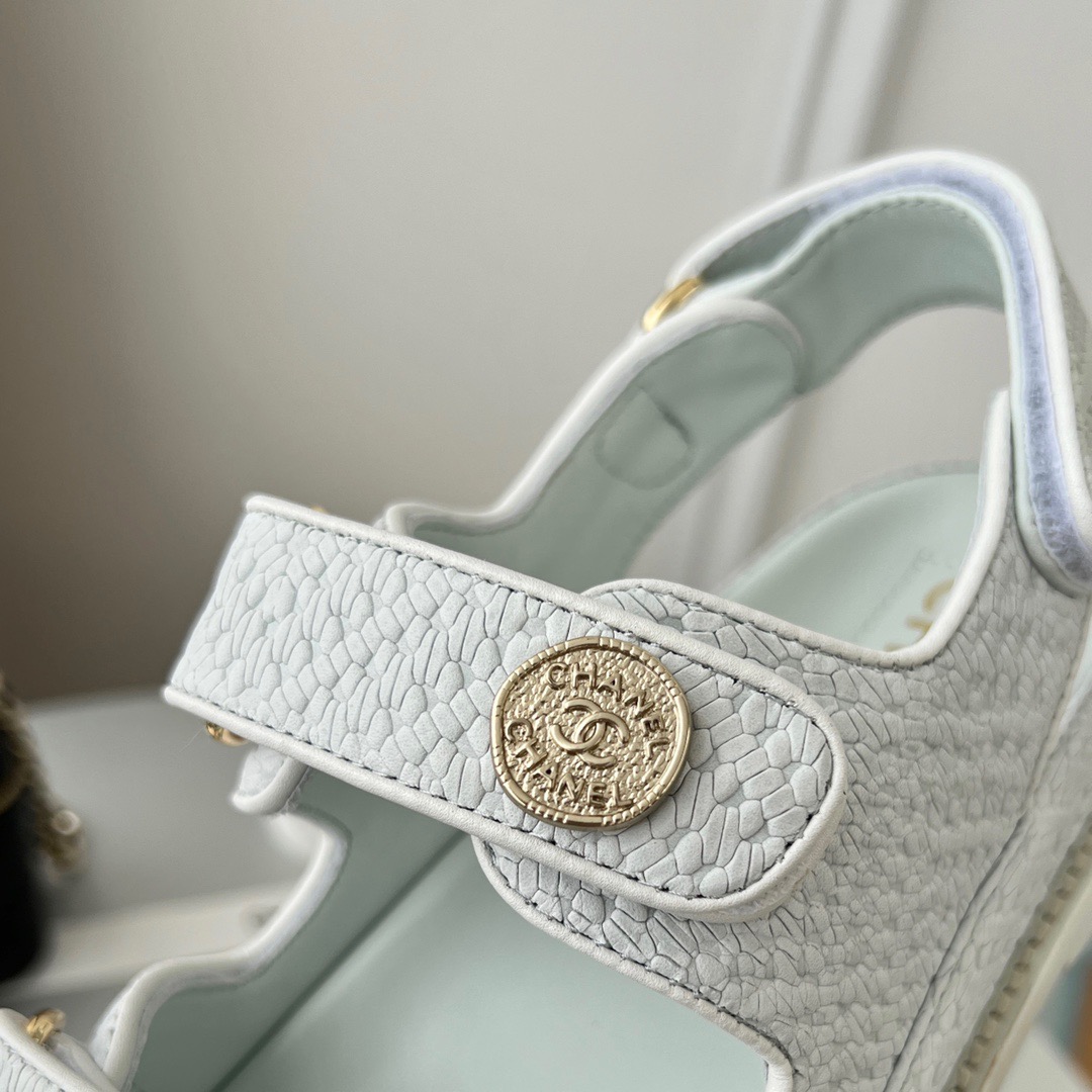 GIÀY CHANEL CC LOGO SANDALS
