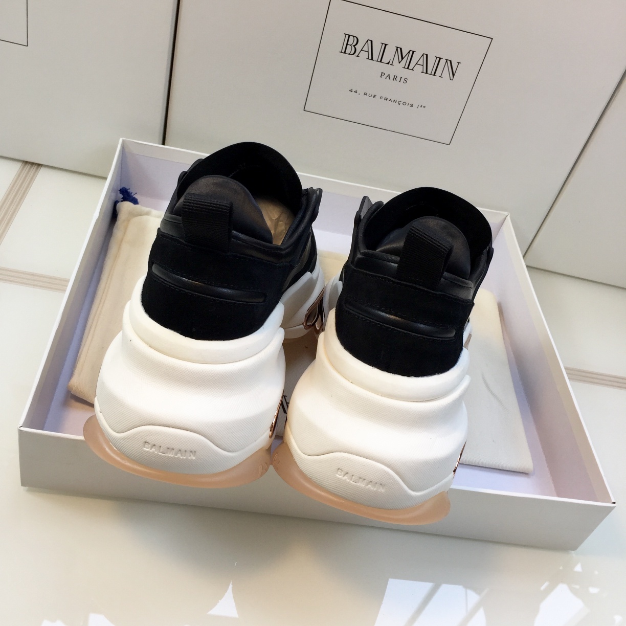 GIÀY BALMAIN WHITE BLACK SNEAKERS
