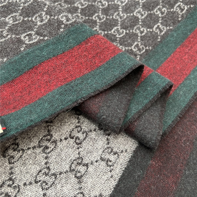 KHĂN Gucci GG Cashmere scarf