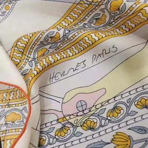 KHĂN Hermes Women La Maison Des Carres Pegase Dhermes AU Bloc Scarf-White