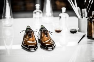 CÁCH BẢO QUẢN GIÀY DA