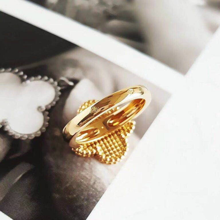 NHẪN VAN CLEEF & ARPELS ALHAMBRA CARNELIAN DIAMOND 18K YELLOW GOLD