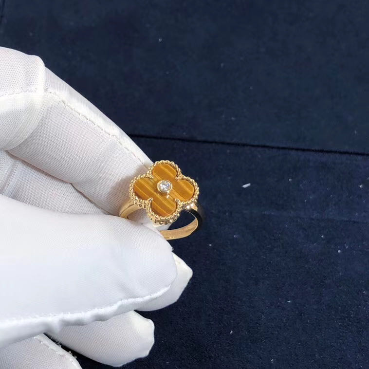 NHẪN VAN CLEEF & ARPELS ALHAMBRA TIGER EYE DIAMOND 18K YELLOW GOLD