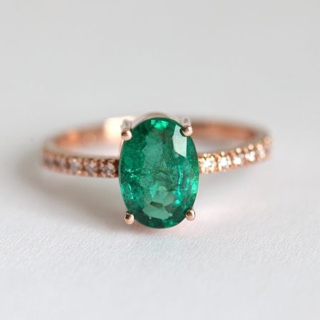 2CT NATURAL OVAL EMERALD  ENGAGEMENT RING 14K YELLOW GOLD