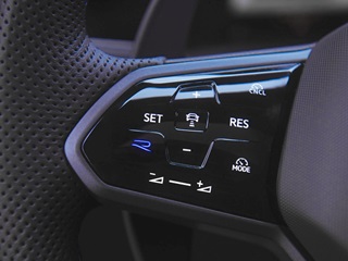 Volkswagen Golf 2025