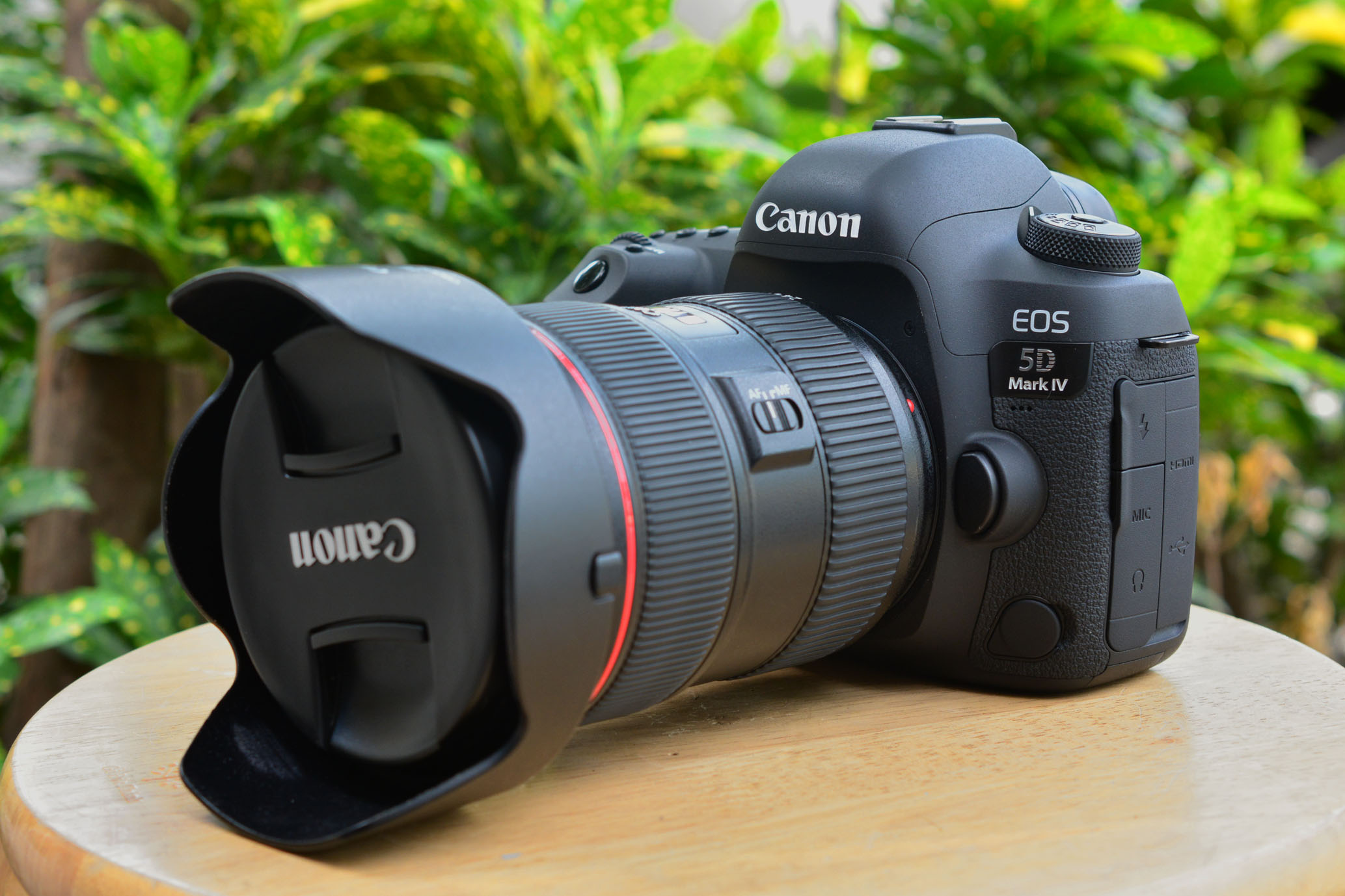 Canon chính thức ra mắt EOS 5D Mark IV: cảm biến 30MP, quay 4K, giá 3.499 USD