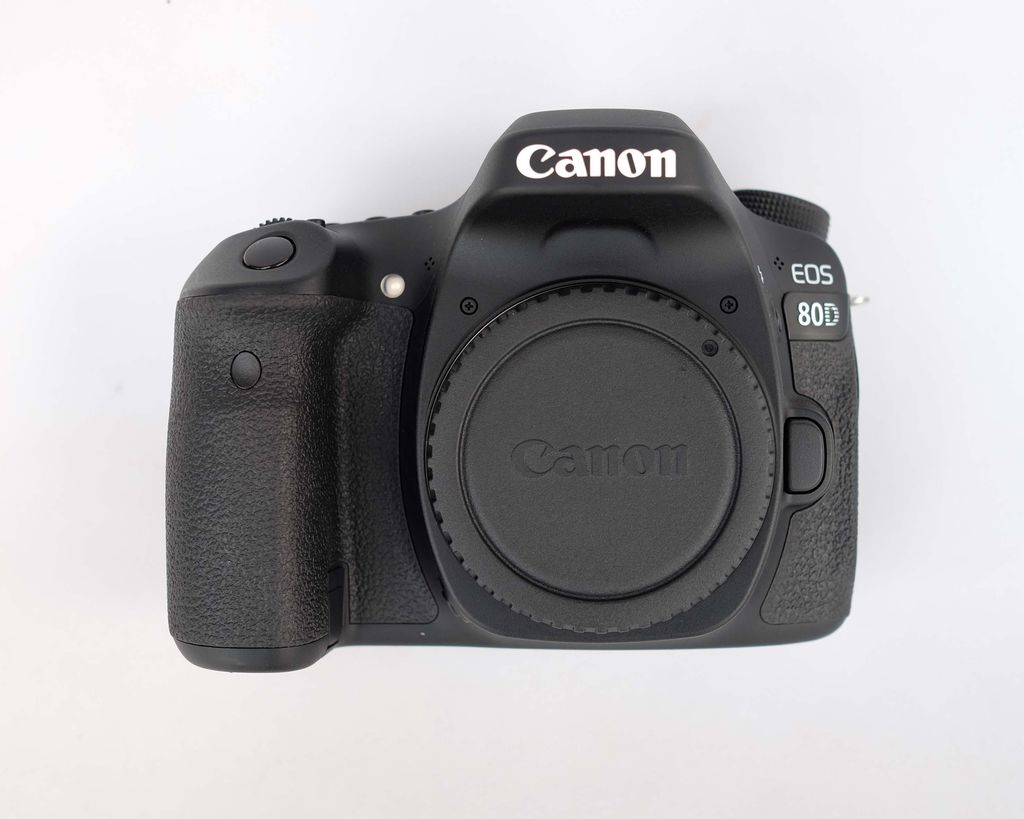 Canon EOS 80D chính thức ra mắt: Cảm biến 24MP mới, hỗ trợ quay video tốt hơn. Giá 27 triệu đồng