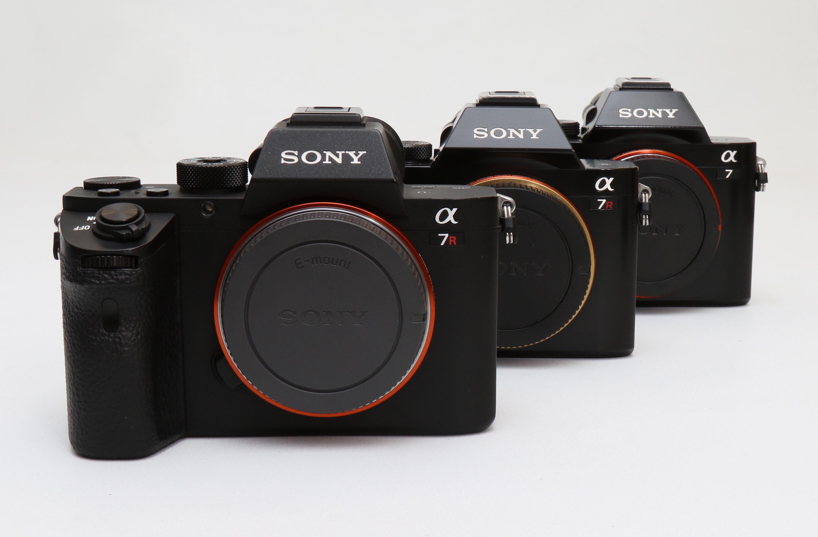 Sony nâng cấp Firmware 3.30 cho A7R Mark II sửa lỗi quá nhiệt