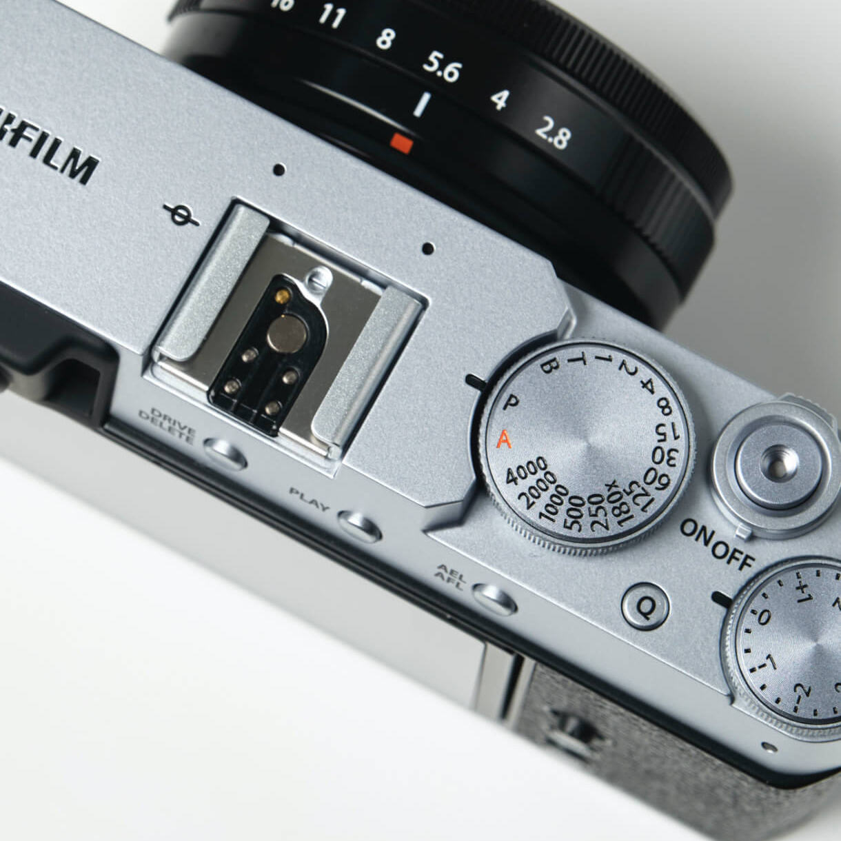 Fujifilm X-E4 Black- Sliver, Body Only