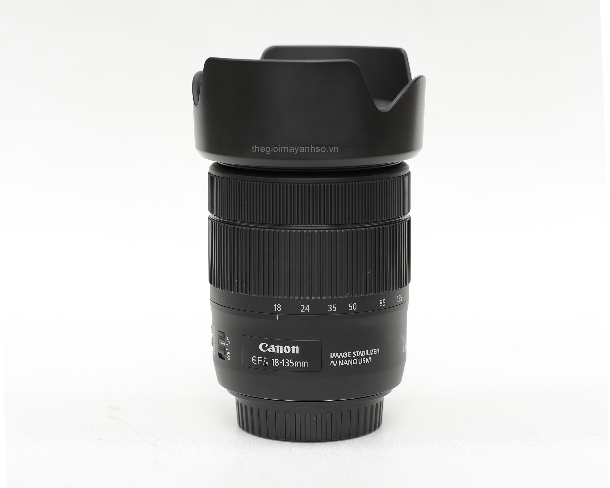 Canon EF-S 18-135mm f/3.5-5.6 IS Nano USM