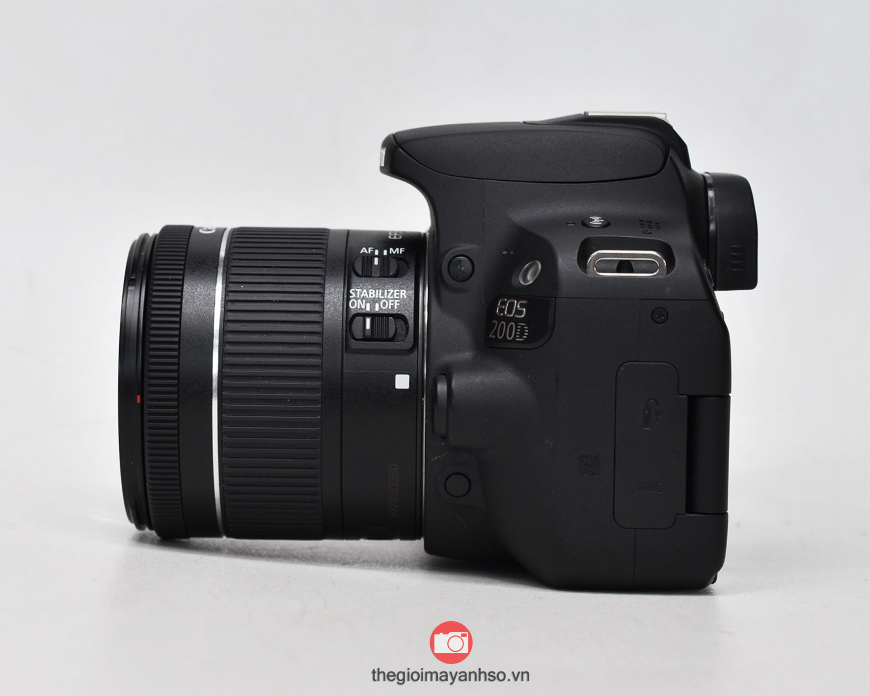 Canon EOS 200D / Kiss X9 kit 18-55mm f4-5.6 STM