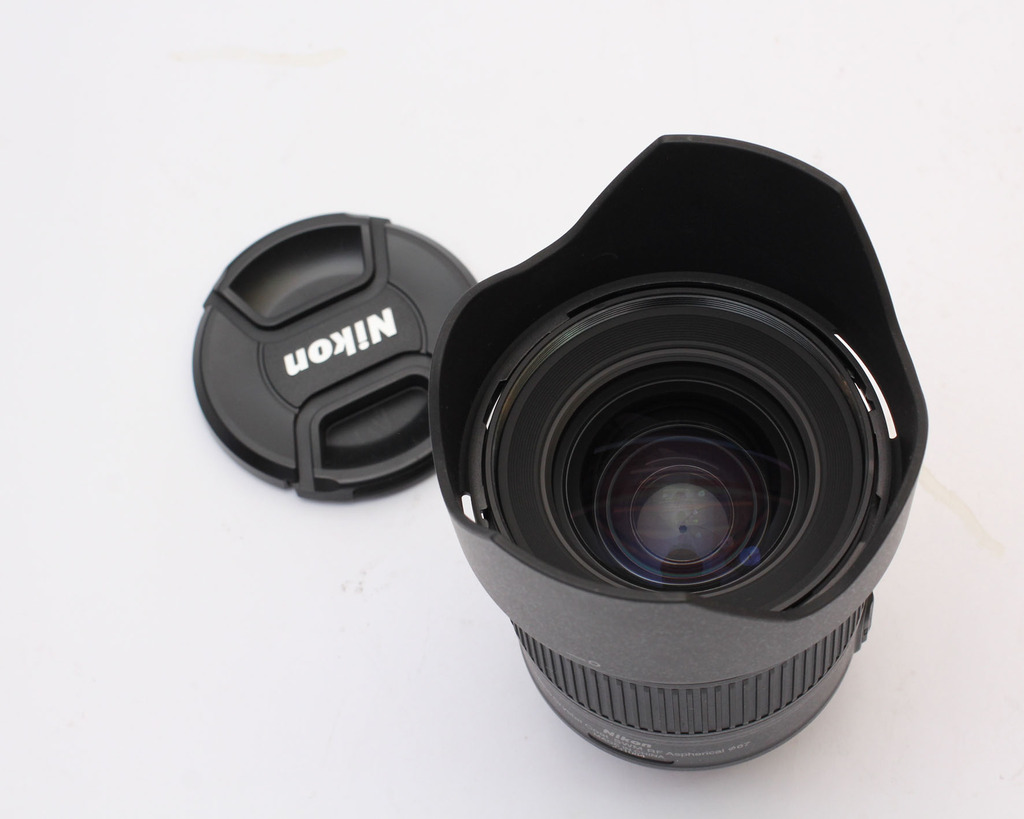 Nikon AF-S 28mm f/1.8G Nano