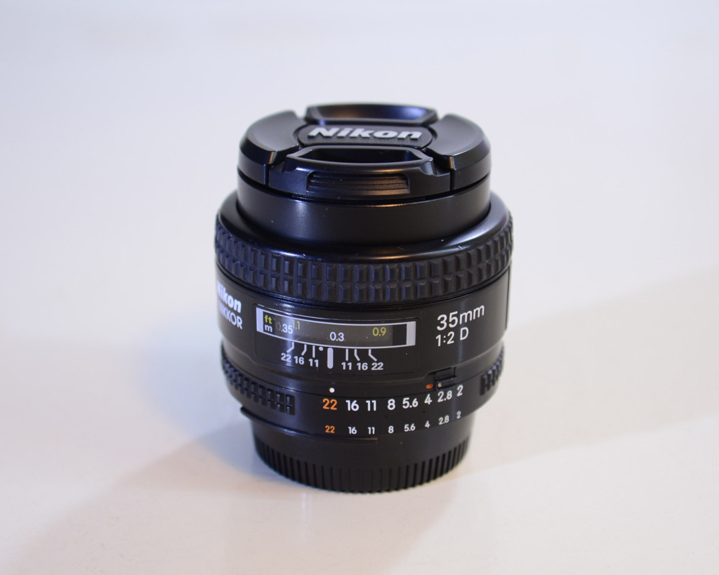 Nikon 35mm f/2 AF NIKKOR