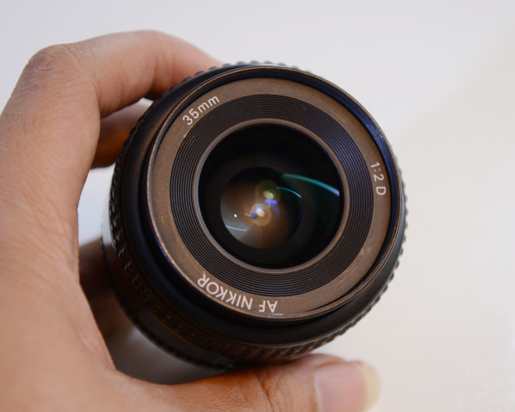 Nikon 35mm f/2 AF NIKKOR