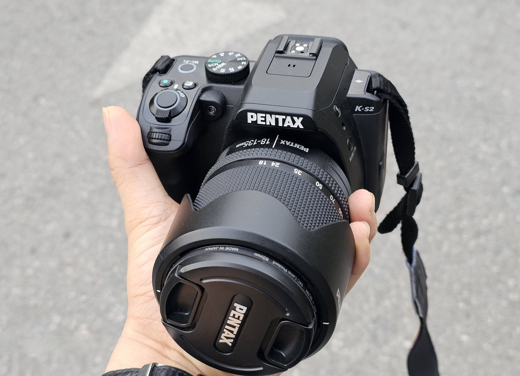Pentax K-S2 + len 18-135mm DA