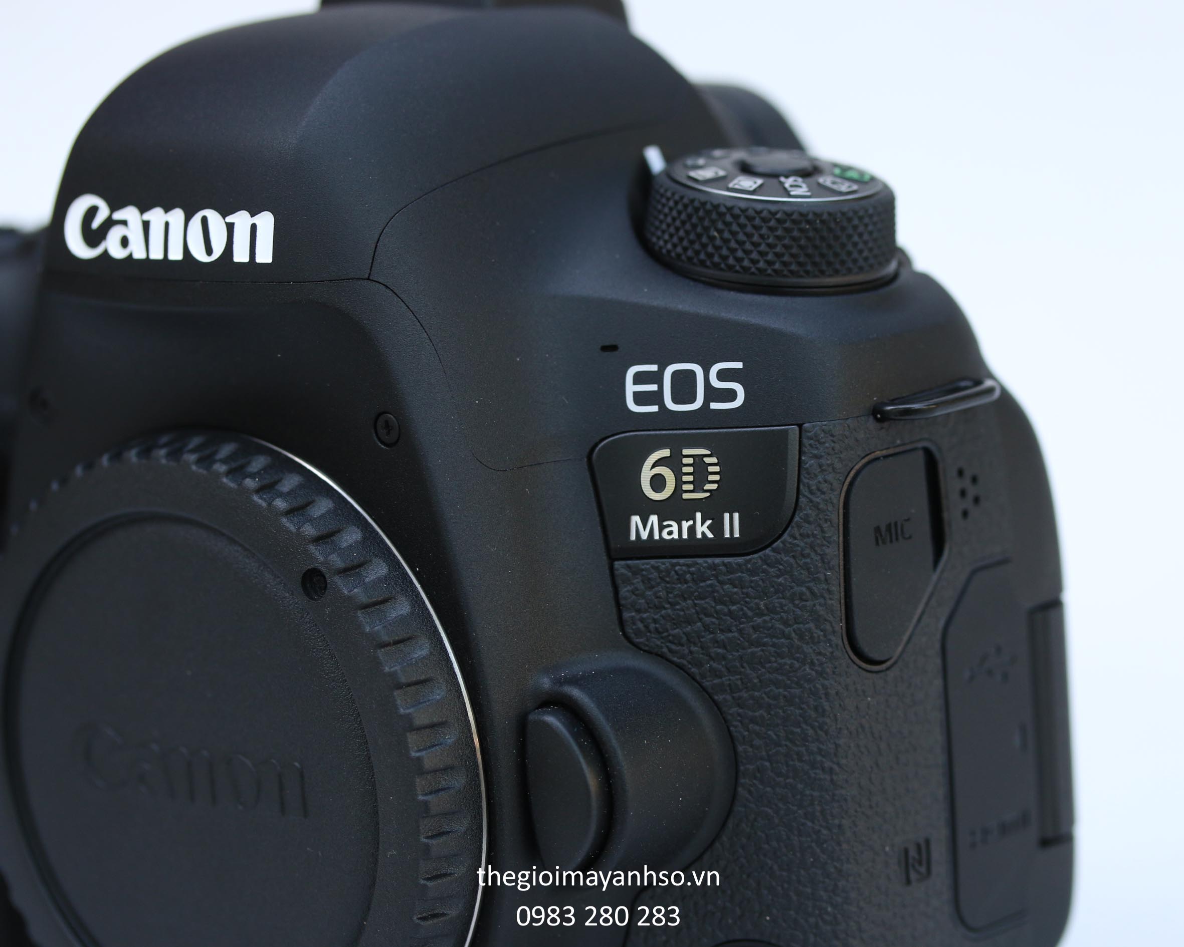 Canon EOS 6D Mark II Body