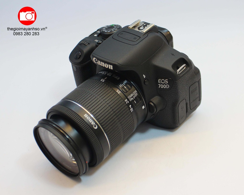 Canon 700D + Kit EF-S 18-55mm F/3.5-5.6 IS STM