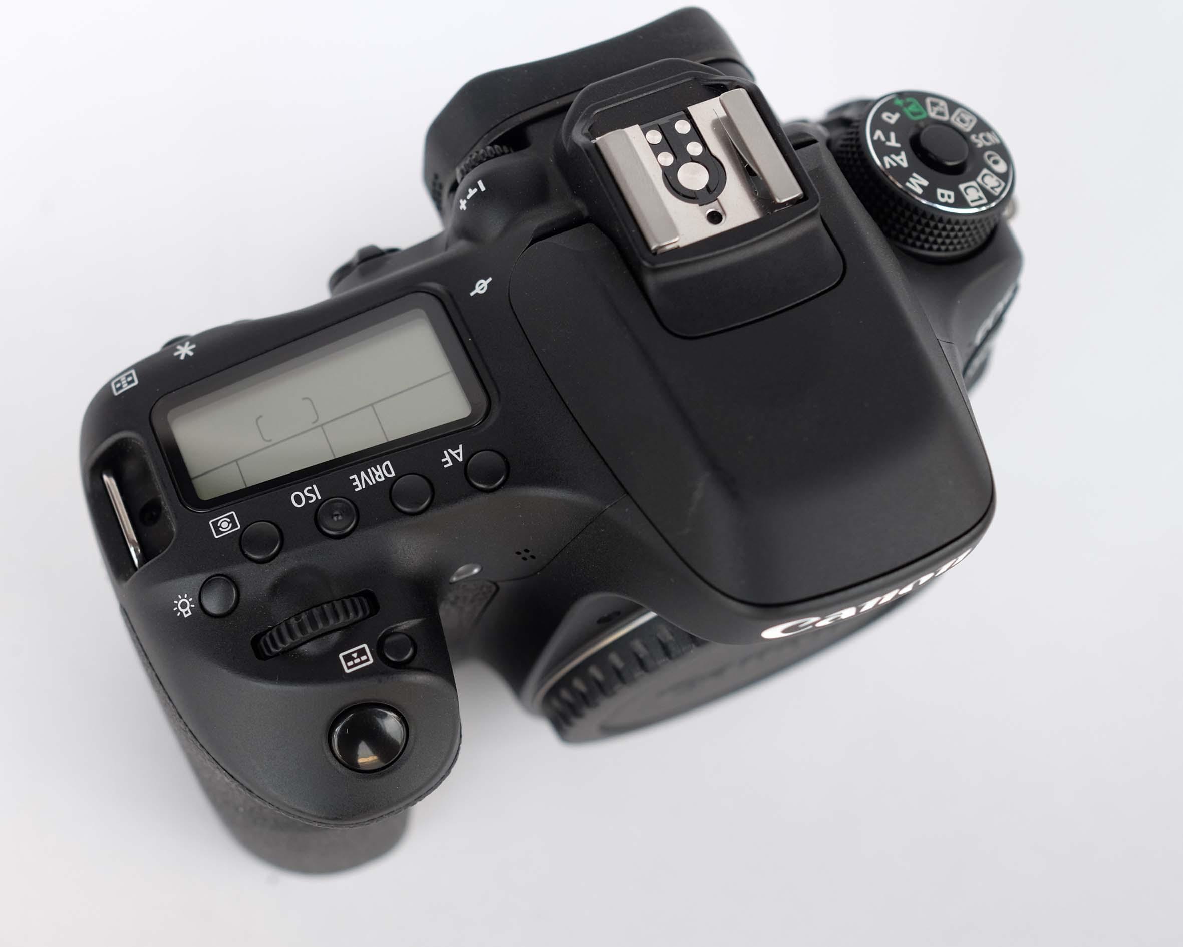 Canon EOS 80D body