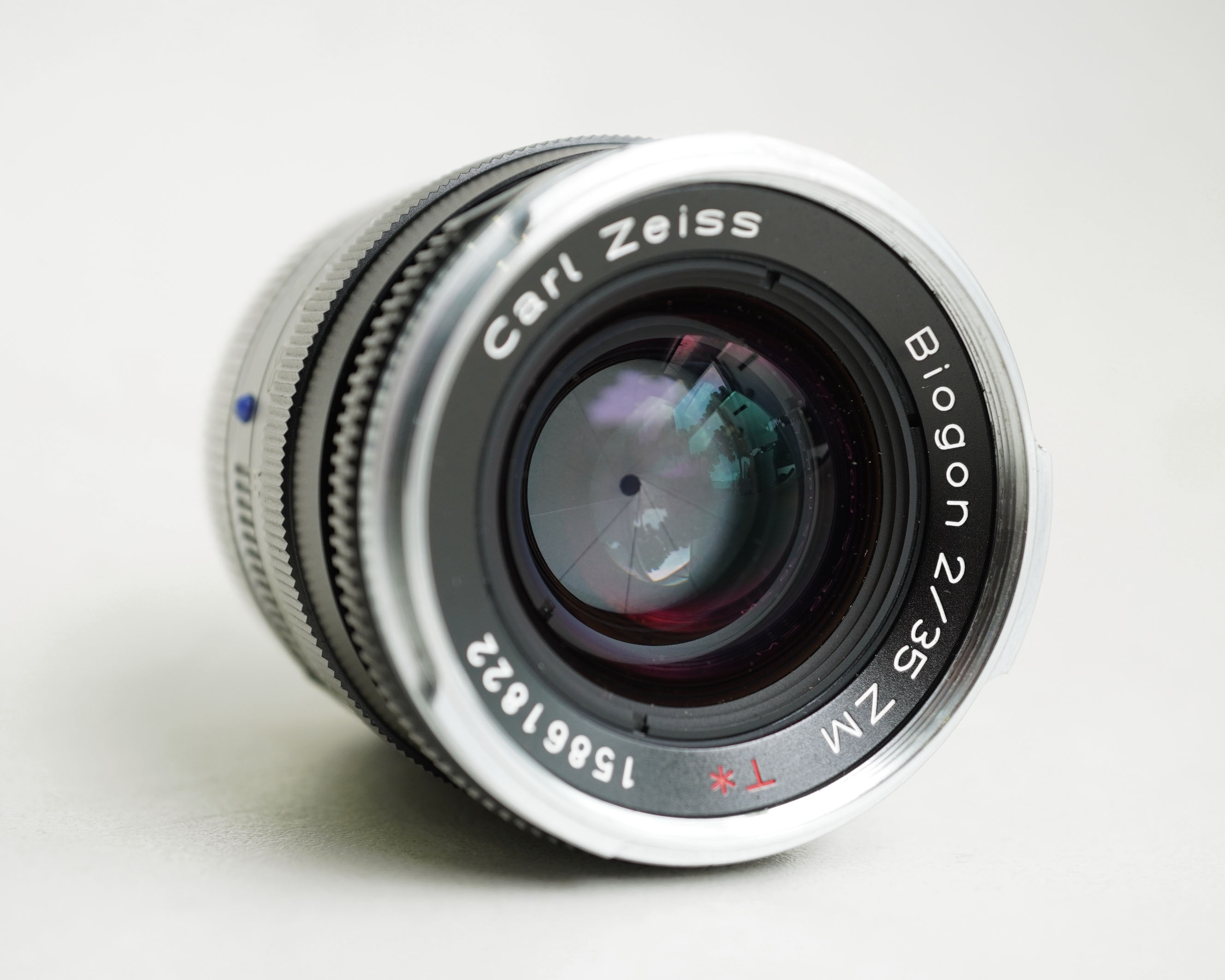Ống Kính Carl Zeiss Biogon T* 35mm f/2 ZM Black / Sliver
