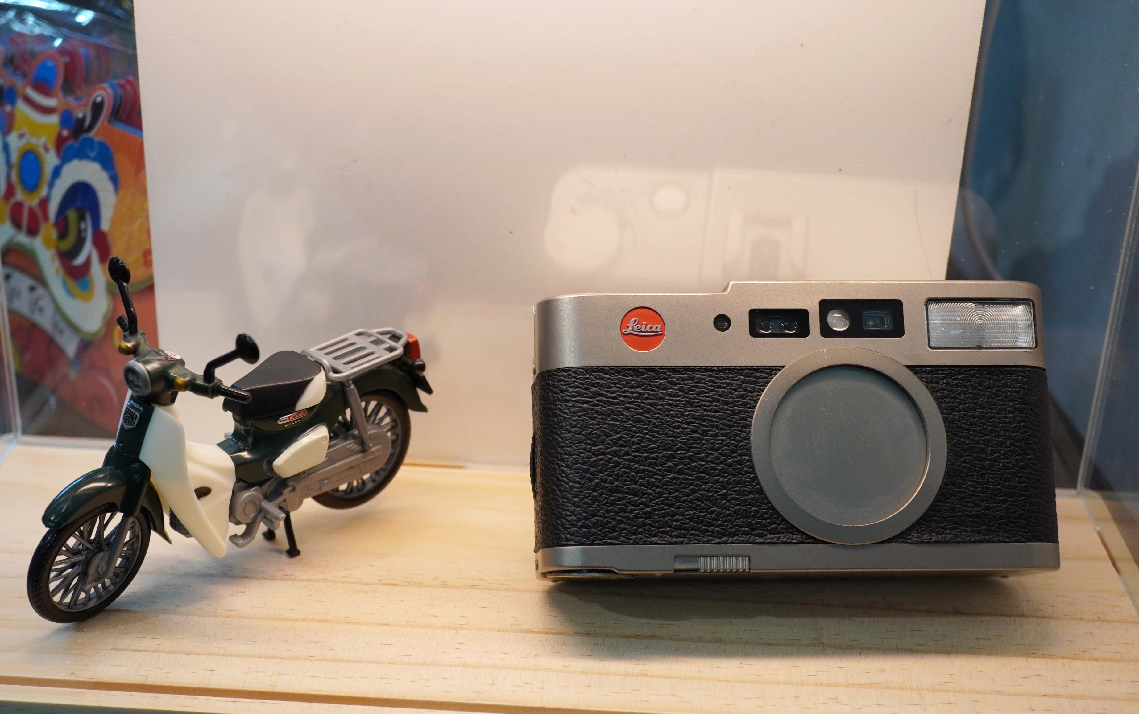 Leica CM