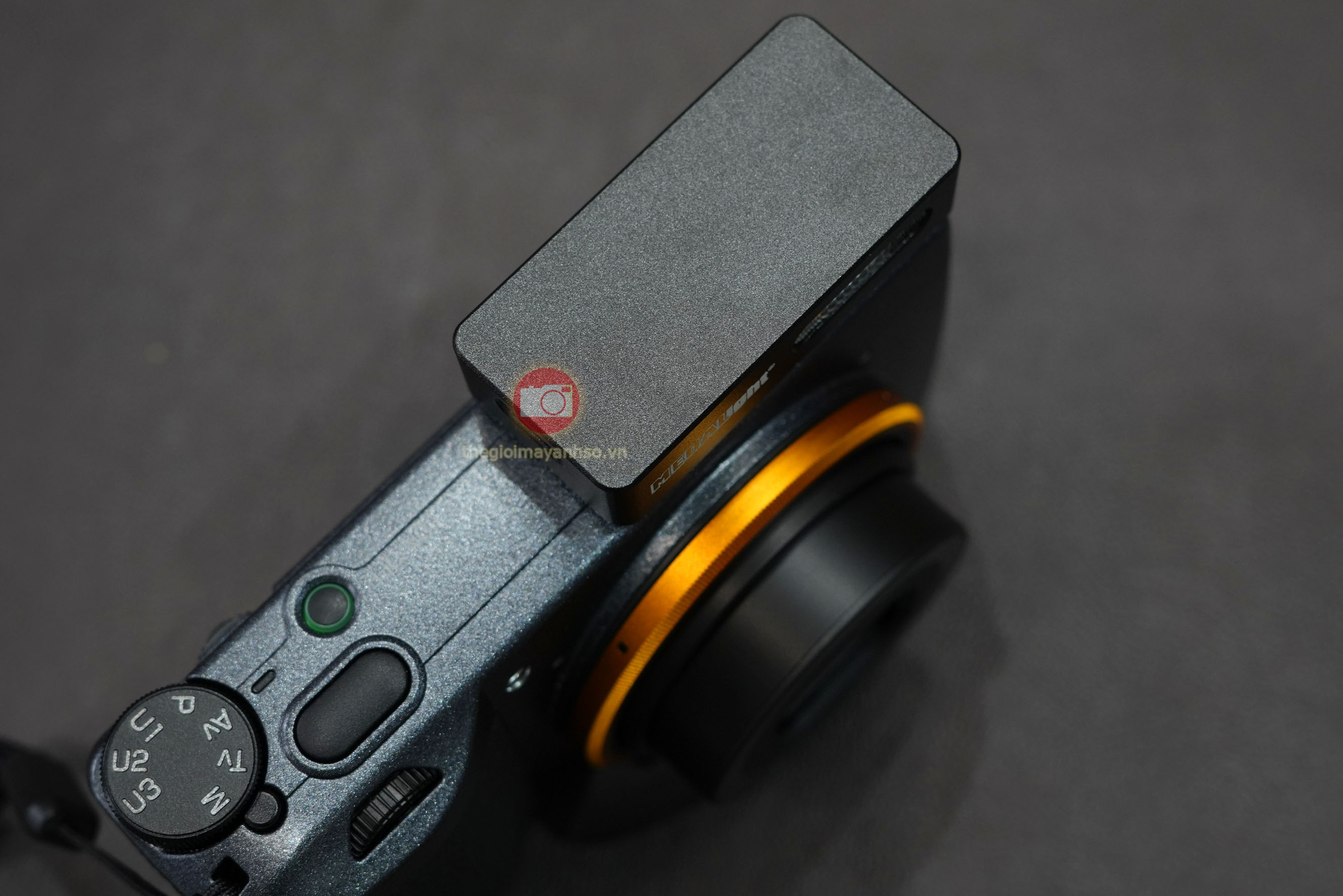 Flash Mini Medalight F20