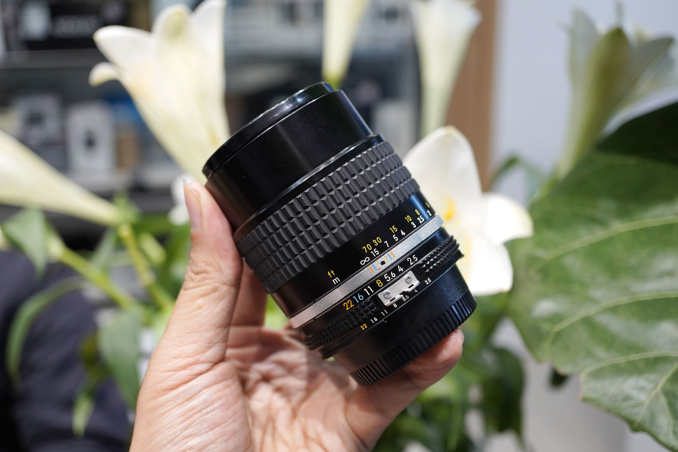 Nikon 105mm Tamron 105mm F2 Nikon 105Mm Af Micro Nikkor Lens