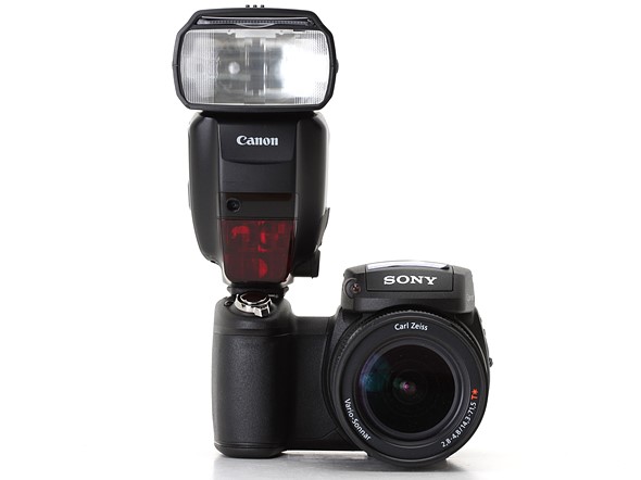 Sony Cyber-shot DSC-R1